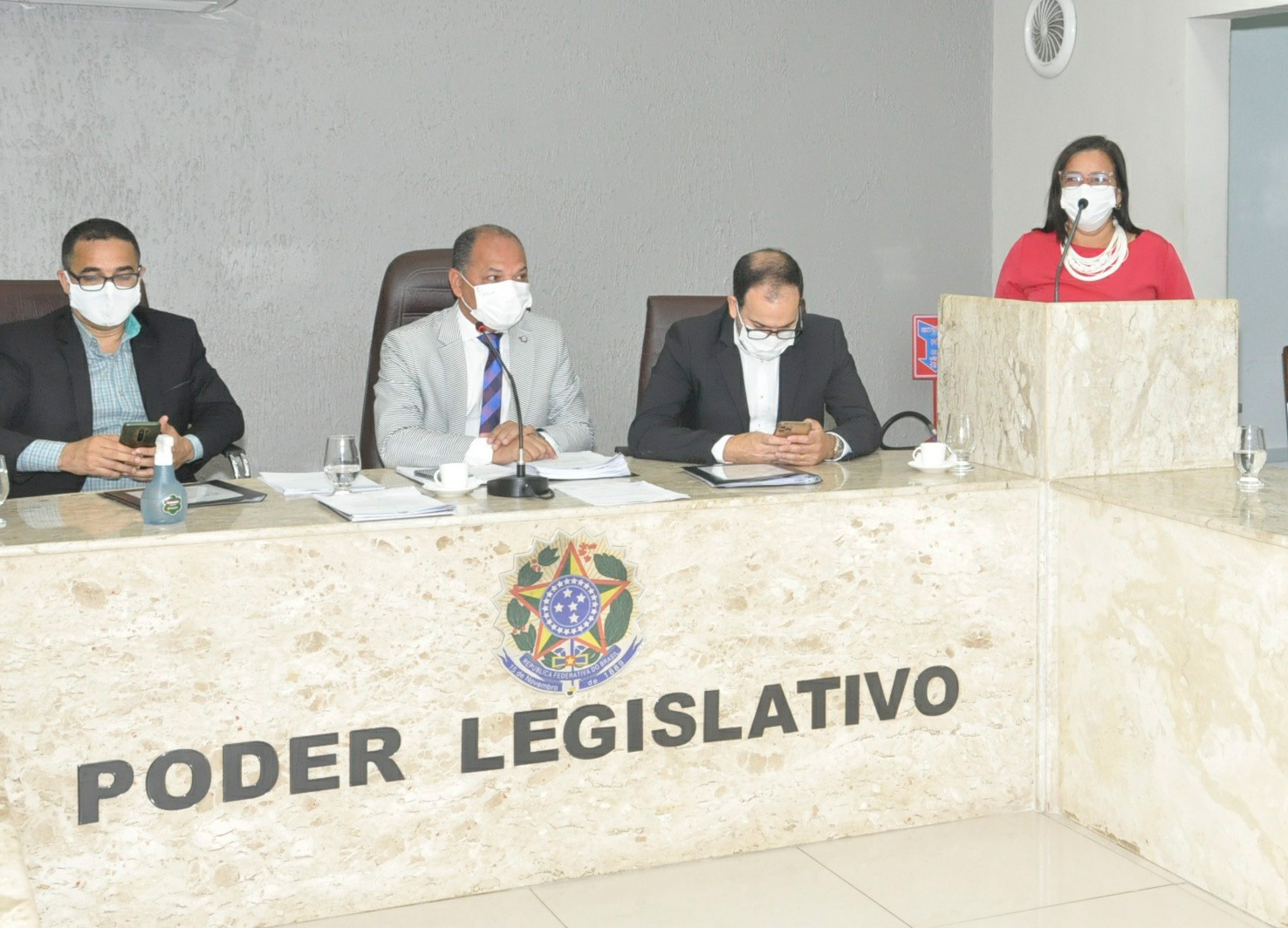 Câmara institui campanha permanente que incentiva a participação da mulher na atividade politica