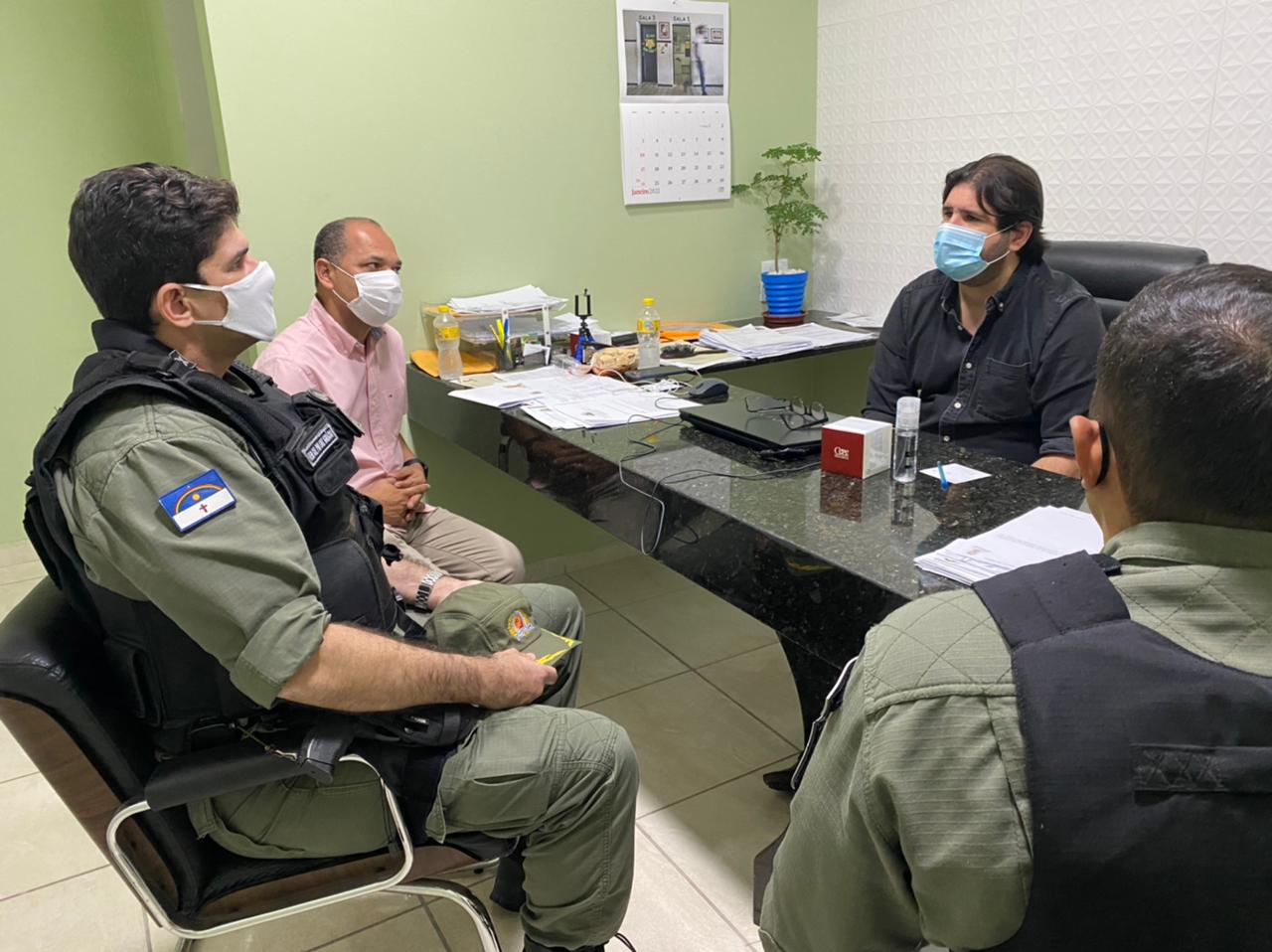 Presidente do Legislativo participa de encontro entre prefeito e comandante do 20º Batalhão de Polícia Militar