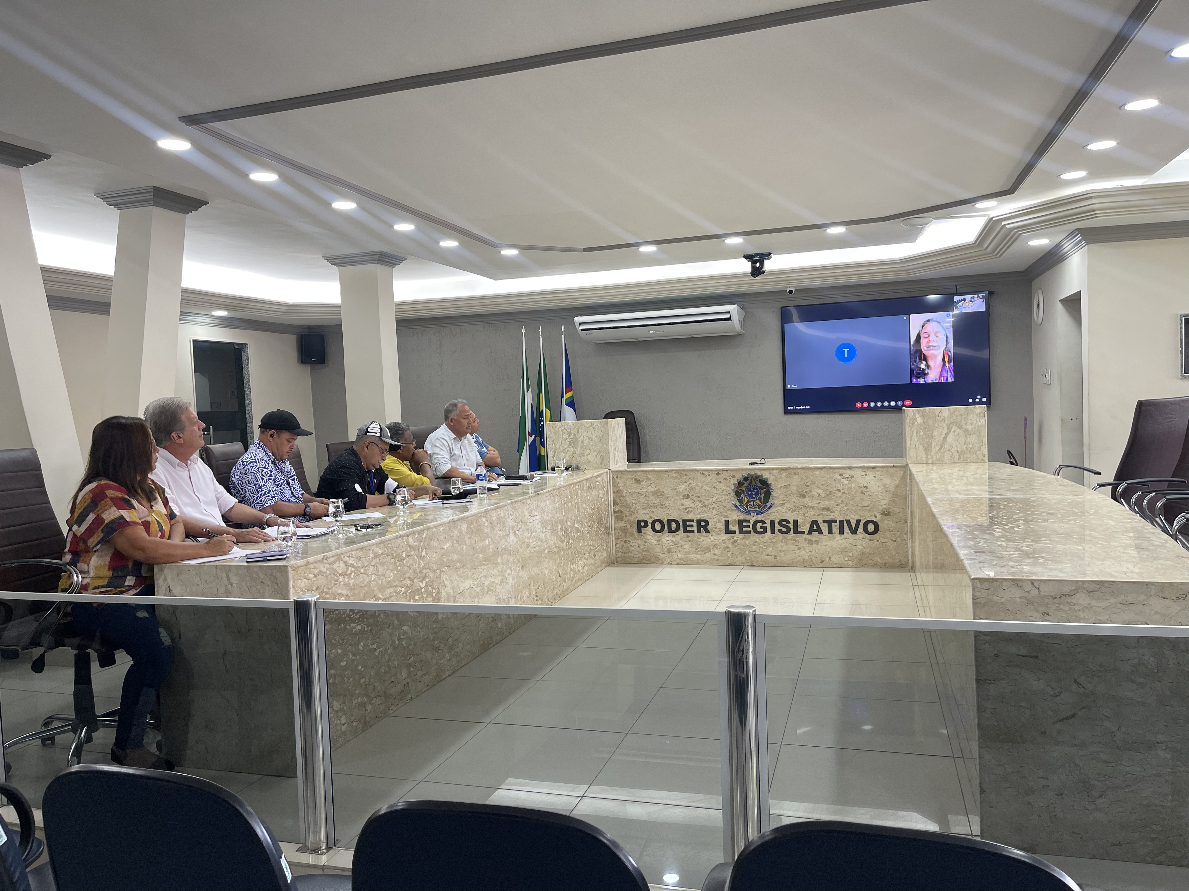 Vereadores participam de conferência para debater ações de comemoração em alusão ao Dia da Terra